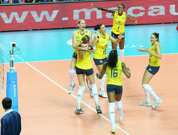 Seleção Feminina de Volei Vence a Russia e vai para final